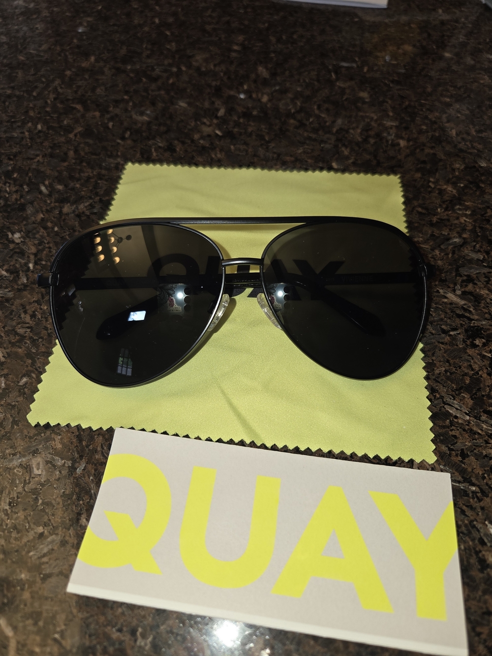 Quay Australia Womens Or Mens Black Aviator Sunglasses - Polarized Lens